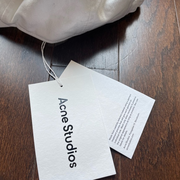 Acne Studios Classic White Cap - Picture 9 of 10